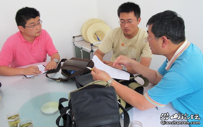 安徽卫视来潜:寻访母亲河 新闻在行动 - 天柱山