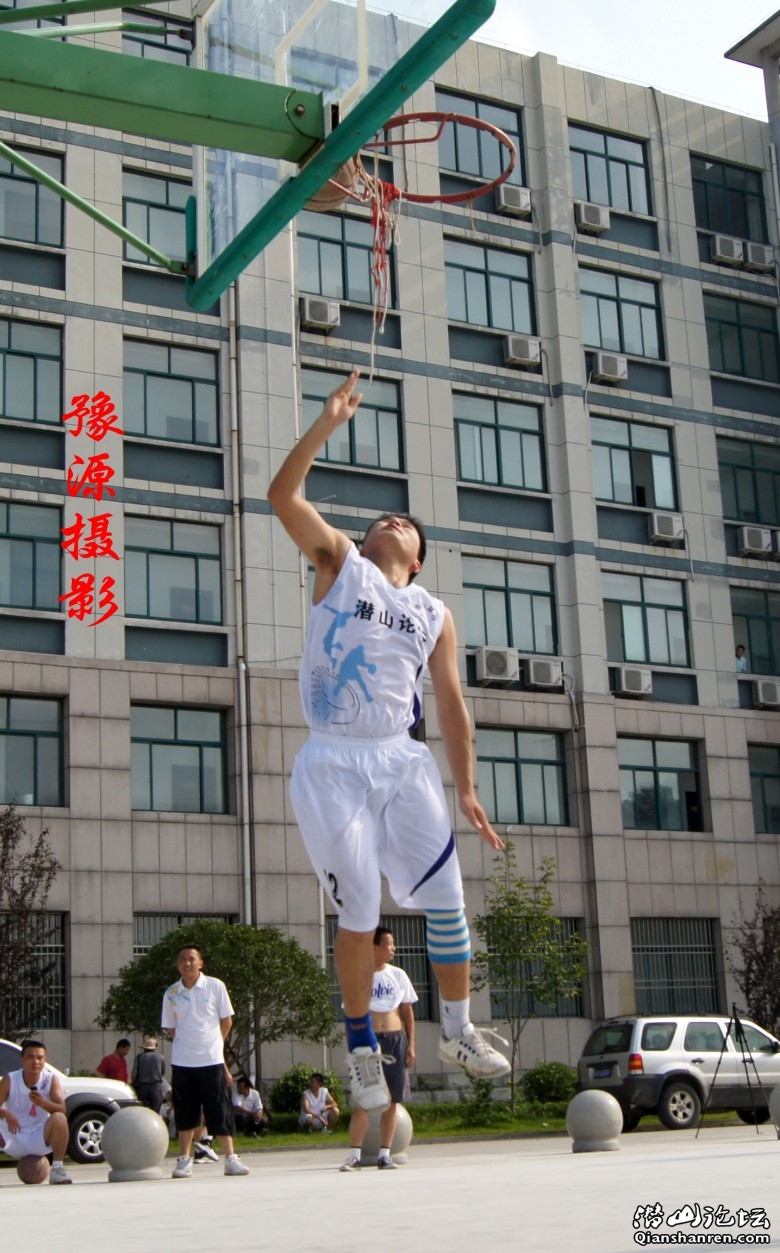 DSC08503_conew1.jpg