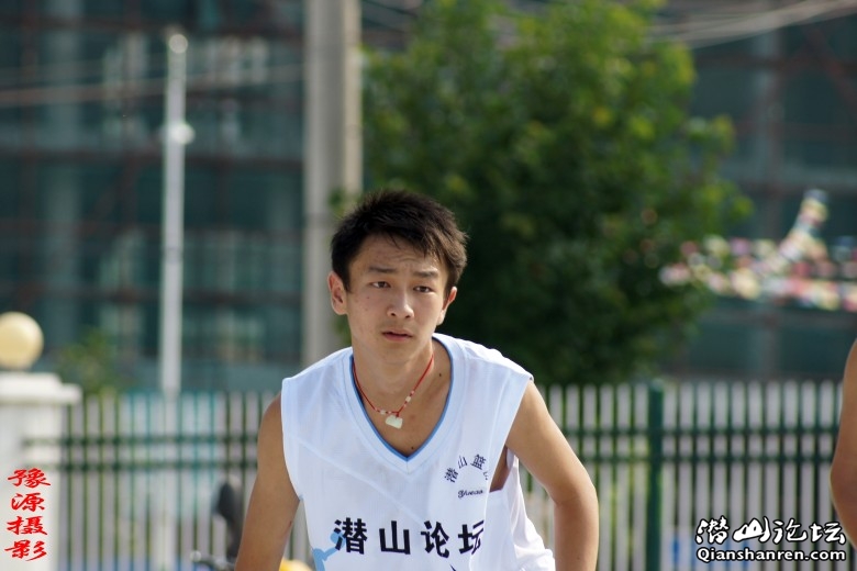 DSC08546_conew1.jpg