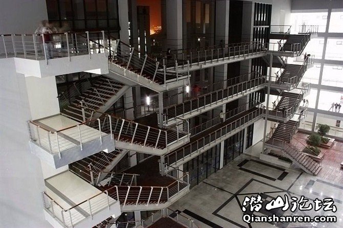120104142914685d447da2c032.jpg